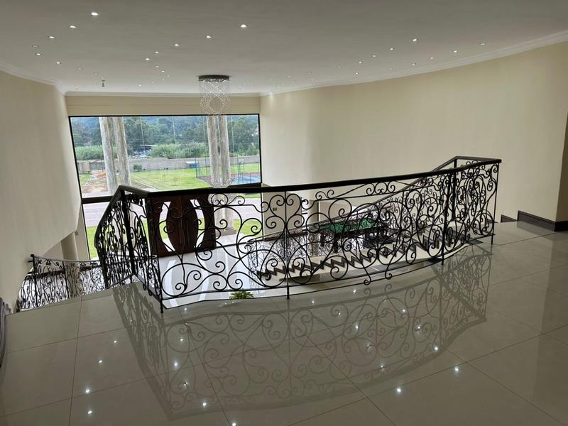 5 Bedroom Property for Sale in Golf View North West